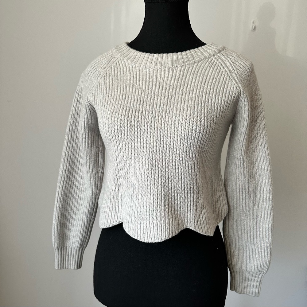 Sz S Aritzia WILFRED Sardou Merino Wool Knit Sweater in Heather Grey